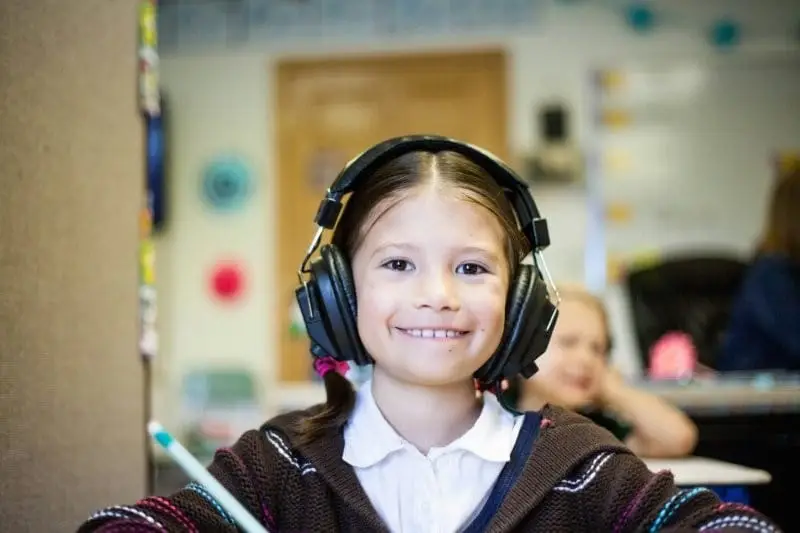 Versnellen in Onderwijs: Een Balans tussen Cognitieve en Emotionele Ontwikkeling 1 Onderperserende kinderen wegens niet genoeg uitdaging